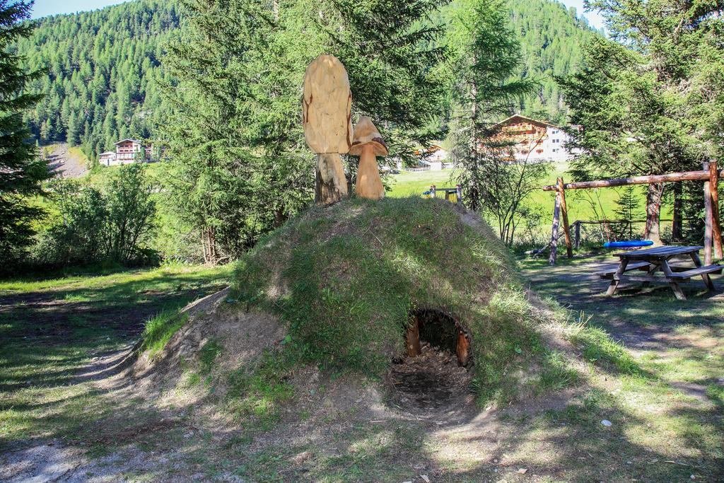 Garni Des Alpes Hotel Solda Exterior photo